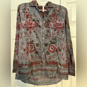 NWT Raga button down shirt Size Small